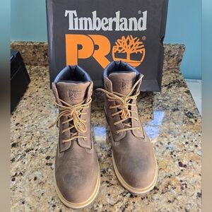New In Box Timberland Brown Women's Boots Size 10 Wide